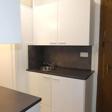 Entier Au Rdc - Ideal Pour Travailleurs Ou Voyageurs En Famille Jusqu A 5 Apartment *