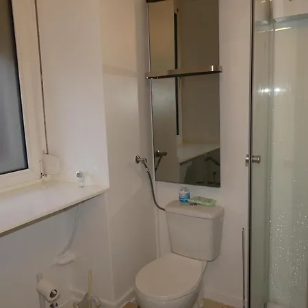 Entier Au Rdc - Ideal Pour Travailleurs Ou Voyageurs En Famille Jusqu A 5 Apartment