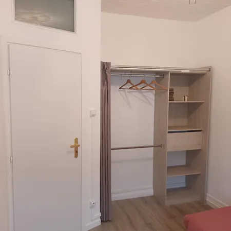 Entier Au Rdc - Ideal Pour Travailleurs Ou Voyageurs En Famille Jusqu A 5 *