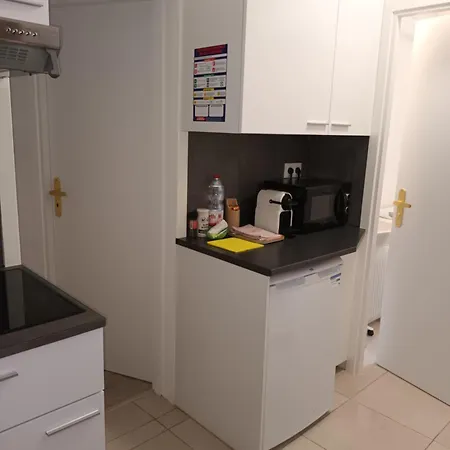 Entier Au Rdc - Ideal Pour Travailleurs Ou Voyageurs En Famille Jusqu A 5