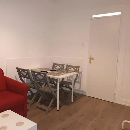 Apartment Entier Au Rdc - Ideal Pour Travailleurs Ou Voyageurs En Famille Jusqu A 6p