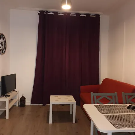 Entier Au Rdc - Ideal Pour Travailleurs Ou Voyageurs En Famille Jusqu A 6p Apartment Mulhouse